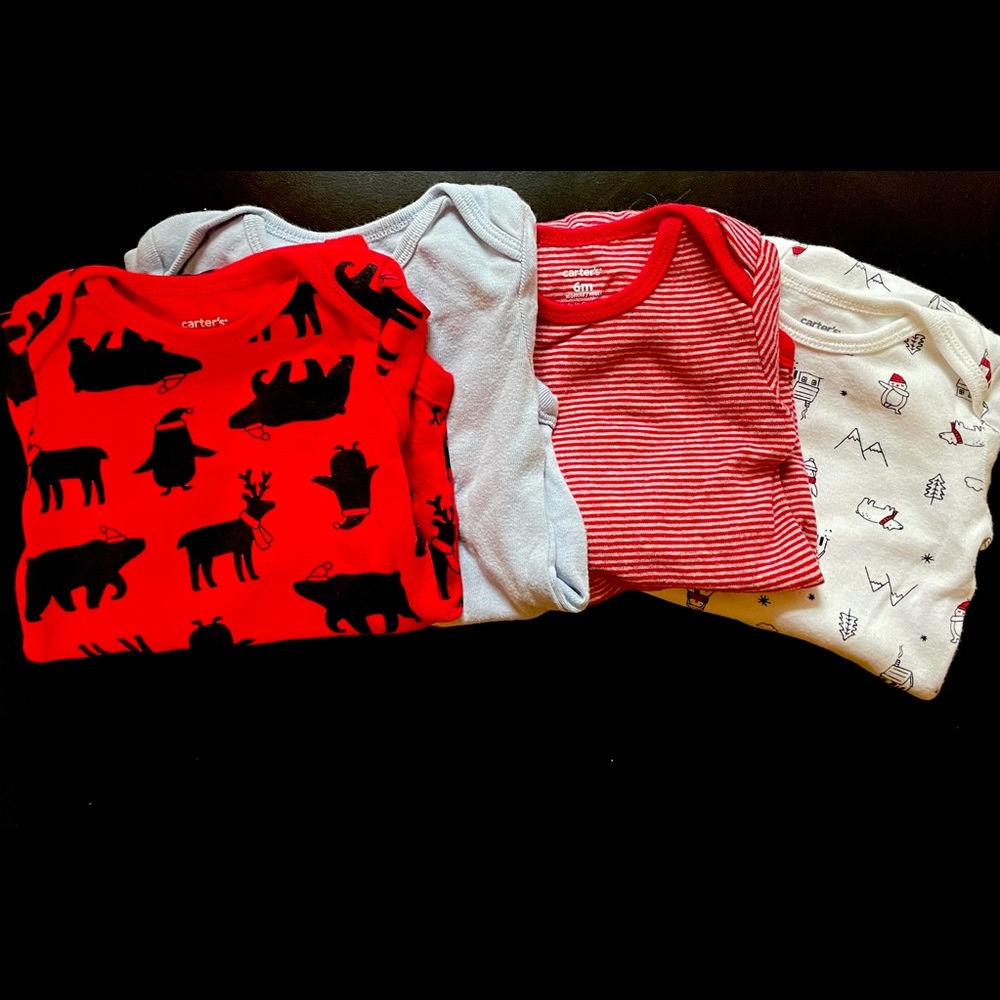 HOLIDAY SET: 4 Carter’s 6 Month Onesies